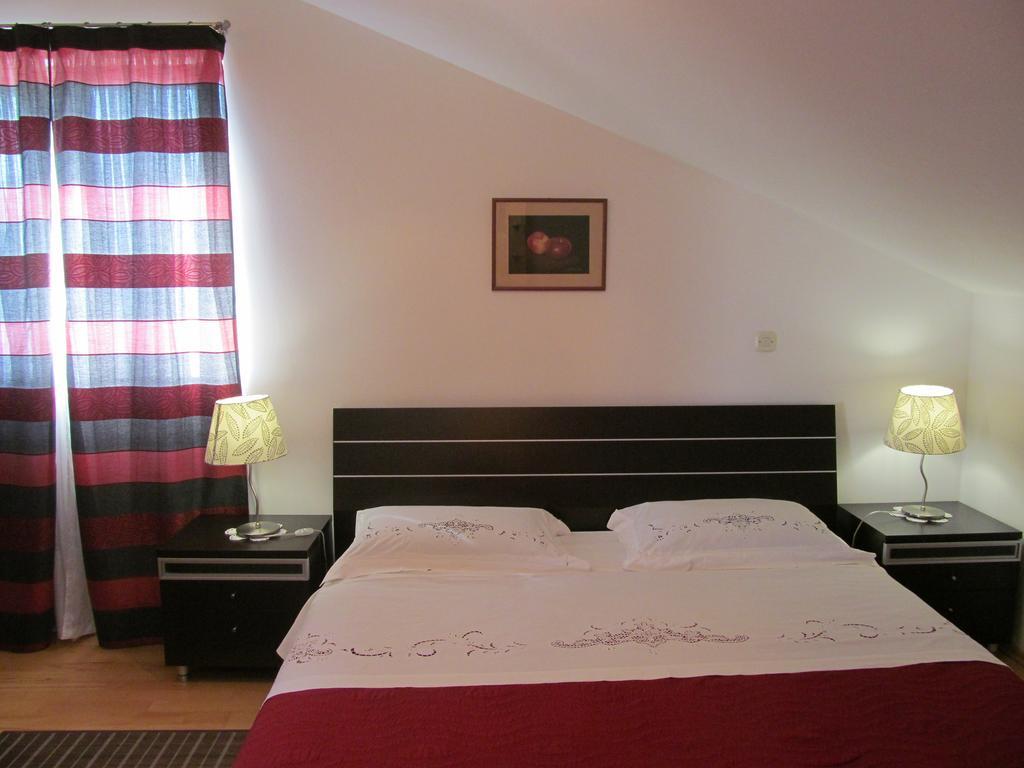 Apartment Danese Промайна Номер фото