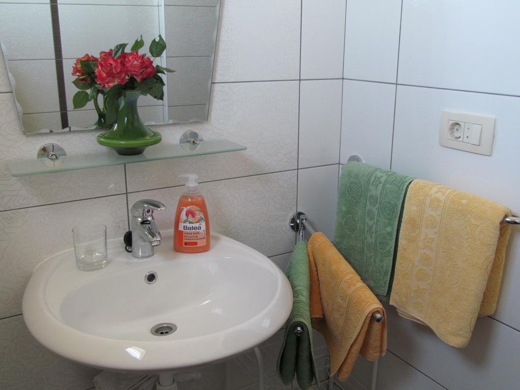 Apartment Danese Промайна Номер фото