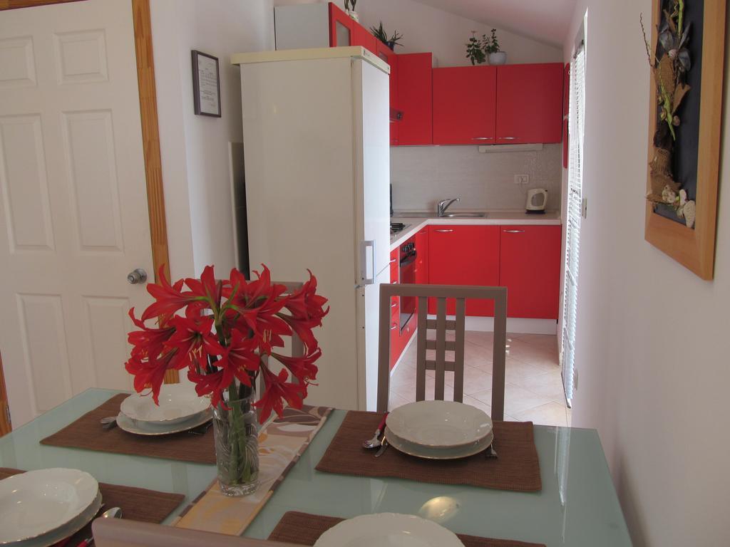 Apartment Danese Промайна Номер фото