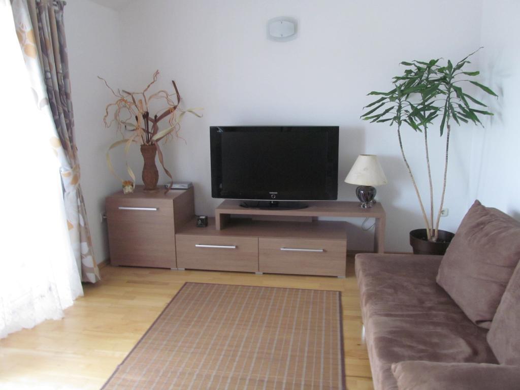 Apartment Danese Промайна Номер фото